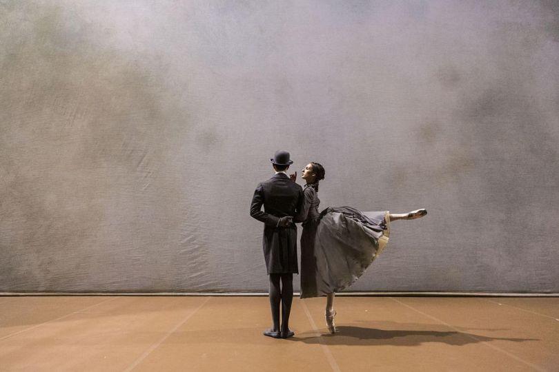 Escales liées (saut d’homme)